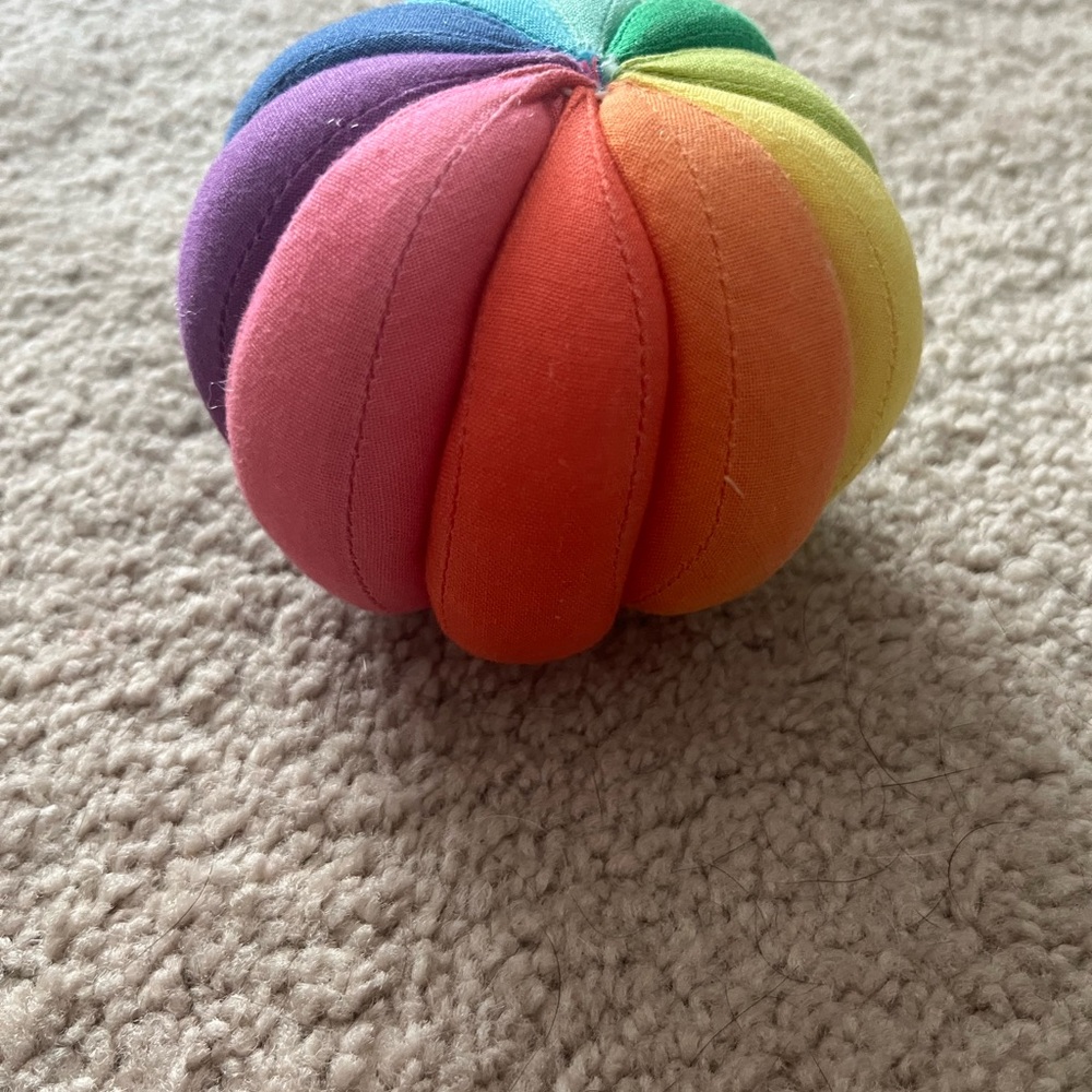 Lovevery Rainbow Soft Ball - 5-6 months Toy